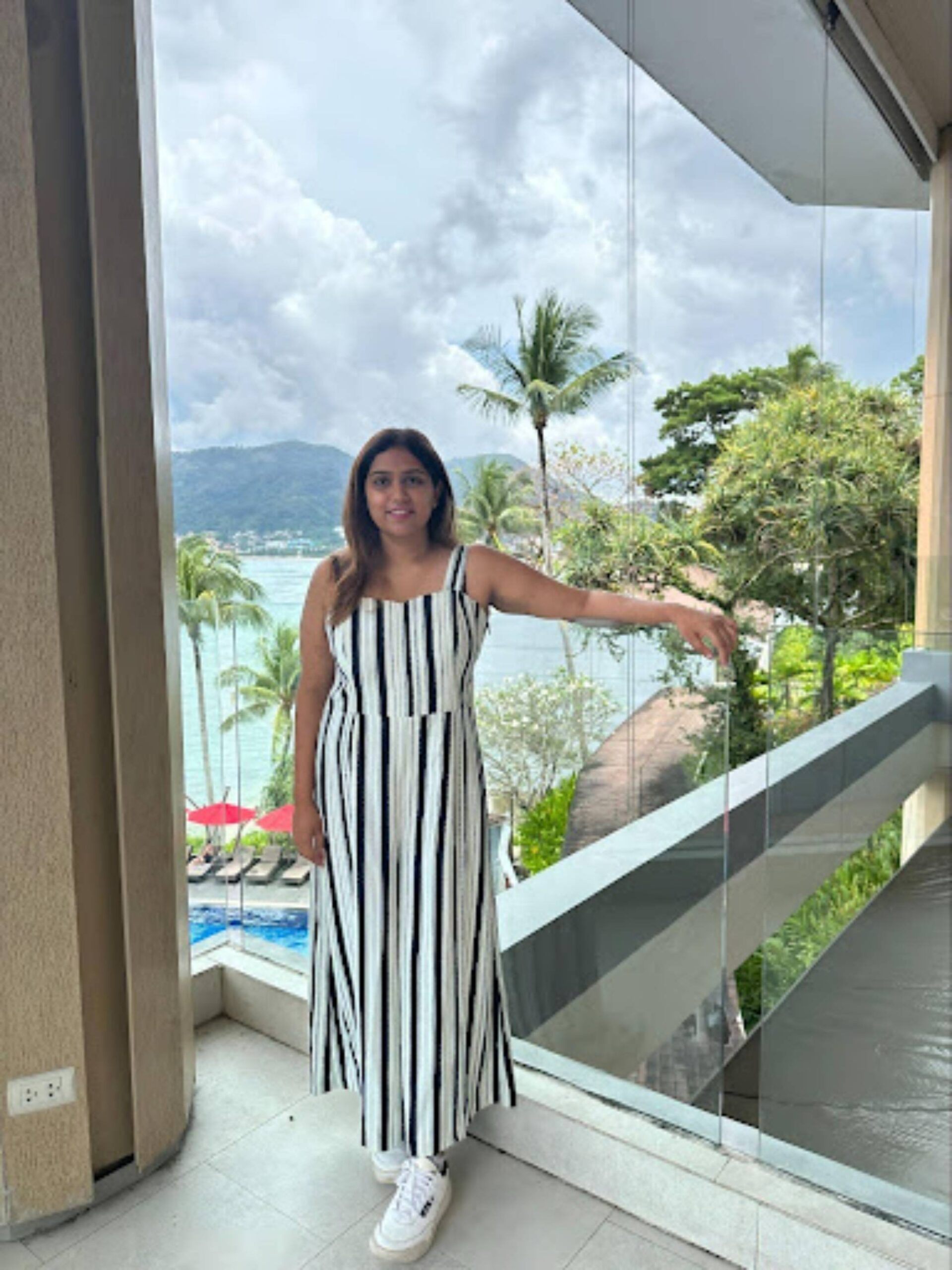 Dr Esha Chainani 